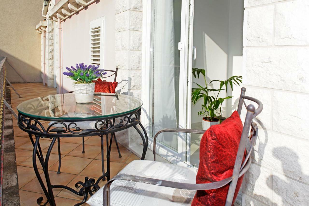 Apartment Ambroz Vela Luka Eksteriør bilde
